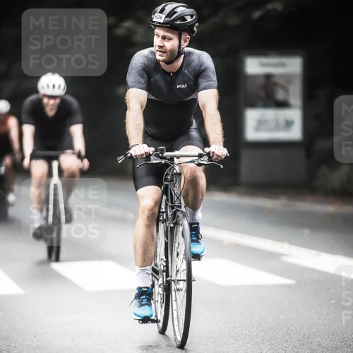 13.09.2026 - Stadtparktriathlon H.Heesch http://msf.ph/oto/10353461 13.09.2026 11:08:26 Radfahren 484, 569, 579, 626, 662, 663 meine-sportfotos.de