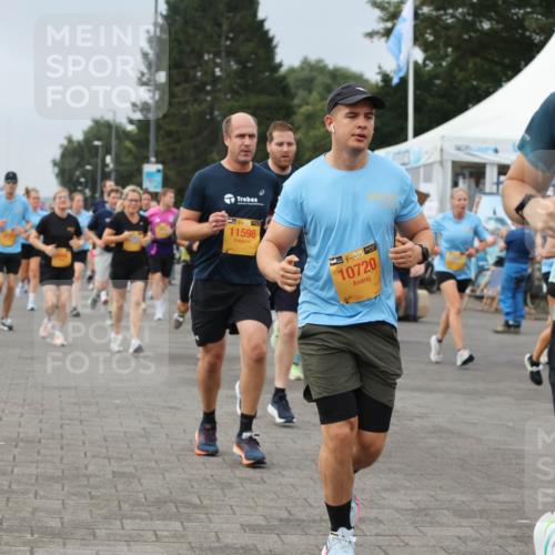 13.09.2026 - Kiel Lauf Andreas Tolksdorf http://msf.ph/oto/10353547 13.09.2026 09:57:10 Kiellinie 11598, 38, 10720, 1, 394, 7925 meine-sportfotos.de