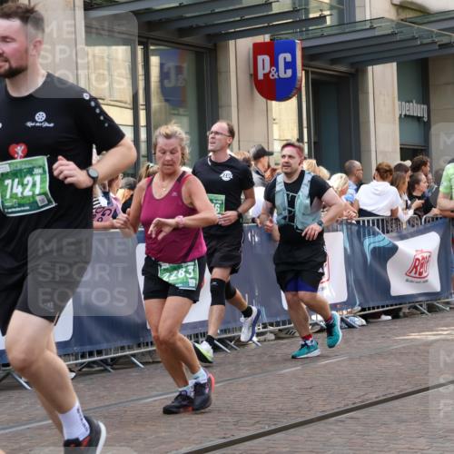 13.09.2026 - 21. swb-Marathon Bremen Strokosch-Dieckow http://msf.ph/oto/10353585 13.09.2026 13:33:02 Ziel 831, 1124, 2283, 2393, 2818, 2980, 4052, 4219, 4243, 4260, 4408, 4492, 4536, 4543, 4565, 5040, 5191, 5324, 5395, 5560, 5660, 5726, 5790, 5861, 5862, 5914, 6256, 6421, 6597, 6614, 6777, 6844, 6882, 6915, 6997, 7145, 7421, 7467, 7789, 7830, 8061, 8093, 8177, 8501, 8599, 8602, 9206, 9269, 9616, 9856, 9883, 13028, 13084, 13101, 891, 1532, 2440, 2638, 2959, 3167, 3404, 3710, 3773, 3895, 3902, 4194, 4233, 4659, 5009, 5090, 5581 meine-sportfotos.de
