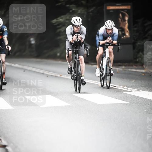13.09.2026 - Stadtparktriathlon H.Heesch http://msf.ph/oto/10353599 13.09.2026 11:08:43 Radfahren 486, 581, 601, 684, 697, 698 meine-sportfotos.de