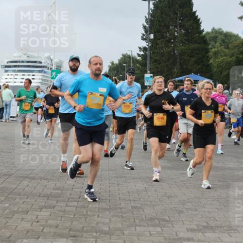 13.09.2026 - Kiel Lauf Andreas Tolksdorf http://msf.ph/oto/10353617 13.09.2026 09:57:12 Kiellinie 61, 1532, 6287, 4732, 1603, 3281, 9040 meine-sportfotos.de