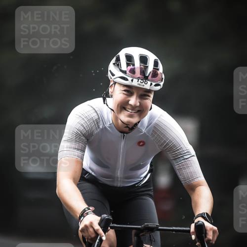 13.09.2026 - Stadtparktriathlon H.Heesch http://msf.ph/oto/10353644 13.09.2026 09:30:48 Radfahren 156, 193 meine-sportfotos.de