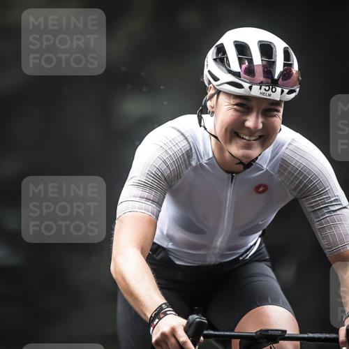 13.09.2026 - Stadtparktriathlon H.Heesch http://msf.ph/oto/10353647 13.09.2026 09:30:48 Radfahren 156, 193 meine-sportfotos.de