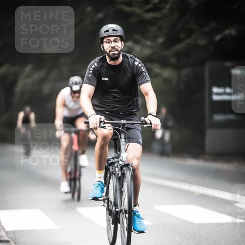 13.09.2026 - Stadtparktriathlon H.Heesch http://msf.ph/oto/10353662 13.09.2026 11:08:49 Radfahren 486, 504, 555, 581, 676, 698 meine-sportfotos.de