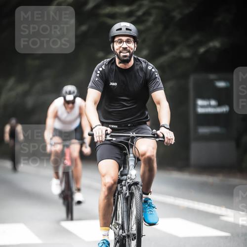 13.09.2026 - Stadtparktriathlon H.Heesch http://msf.ph/oto/10353670 13.09.2026 11:08:49 Radfahren 486, 504, 555, 581, 676, 698 meine-sportfotos.de
