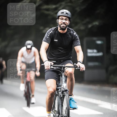 13.09.2026 - Stadtparktriathlon H.Heesch http://msf.ph/oto/10353674 13.09.2026 11:08:50 Radfahren 486, 504, 555, 581, 660, 676, 698 meine-sportfotos.de