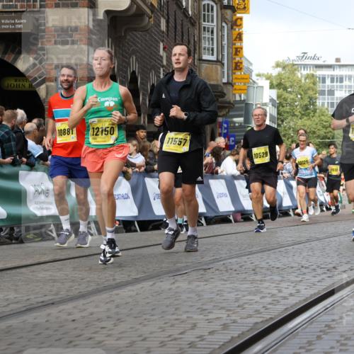 13.09.2026 - 21. swb-Marathon Bremen Strokosch-Dieckow http://msf.ph/oto/10353687 13.09.2026 10:55:44 Ziel 10203, 10256, 10725, 10788, 11014, 11414, 11466, 11748, 11910, 11941, 11975, 11977, 12030, 12201, 12218, 12258, 12348, 12549, 10374, 10690, 10703, 10952, 11972, 12061, 12108, 12143, 12484 meine-sportfotos.de