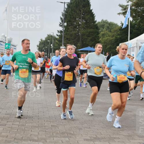 13.09.2026 - Kiel Lauf Andreas Tolksdorf http://msf.ph/oto/10353695 13.09.2026 09:57:16 Kiellinie 6287, 10790, 9436, 3463 meine-sportfotos.de