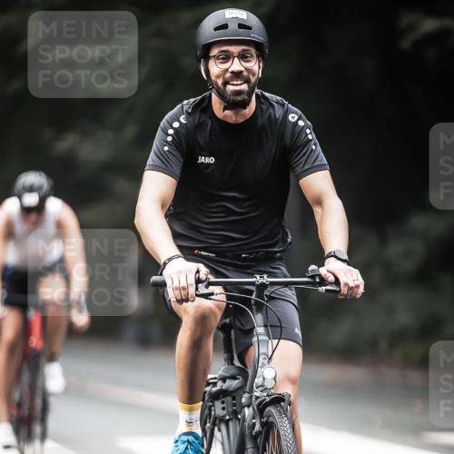 13.09.2026 - Stadtparktriathlon H.Heesch http://msf.ph/oto/10353697 13.09.2026 11:08:50 Radfahren 486, 504, 555, 581, 660, 676, 698 meine-sportfotos.de