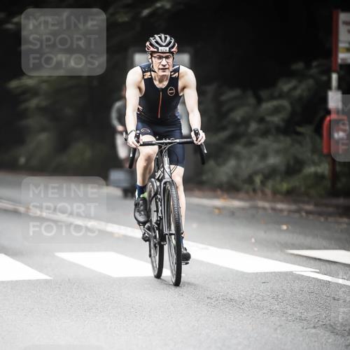 13.09.2026 - Stadtparktriathlon H.Heesch http://msf.ph/oto/10353742 13.09.2026 11:08:54 Radfahren 504, 555, 660, 676 meine-sportfotos.de