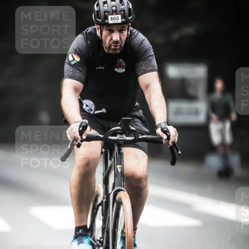 13.09.2026 - Stadtparktriathlon H.Heesch http://msf.ph/oto/10353770 13.09.2026 11:08:56 Radfahren 468, 504, 555, 660, 676 meine-sportfotos.de