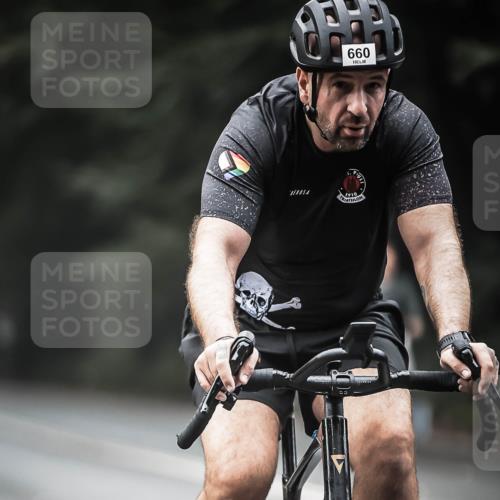 13.09.2026 - Stadtparktriathlon H.Heesch http://msf.ph/oto/10353782 13.09.2026 11:08:57 Radfahren 468, 504, 660, 676 meine-sportfotos.de