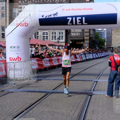 13.09.2026 - 21. swb-Marathon Bremen Tim E. http://msf.ph/oto/10353789 13.09.2026 12:44:04 Ziel 1567, 5212 meine-sportfotos.de