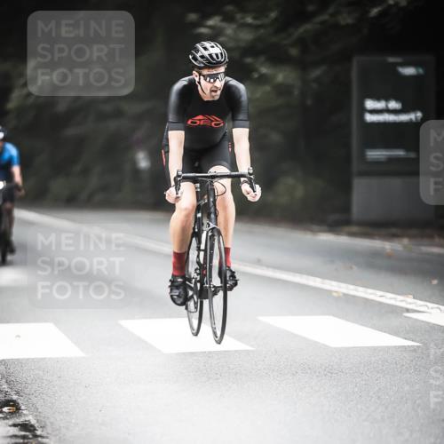 13.09.2026 - Stadtparktriathlon H.Heesch http://msf.ph/oto/10353797 13.09.2026 11:09:00 Radfahren 468, 616, 660, 676 meine-sportfotos.de