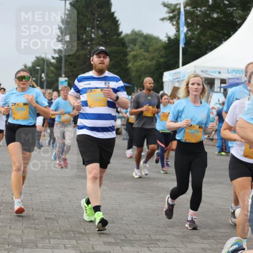13.09.2026 - Kiel Lauf Andreas Tolksdorf http://msf.ph/oto/10353805 13.09.2026 09:57:20 Kiellinie 1245, 38, 1177, 35, 39, 6085 meine-sportfotos.de