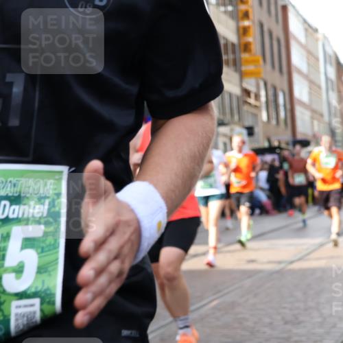 13.09.2026 - 21. swb-Marathon Bremen Strokosch-Dieckow http://msf.ph/oto/10353827 13.09.2026 13:33:07 Ziel 831, 1124, 2283, 2393, 2960, 2980, 3562, 4052, 4219, 4243, 4260, 4492, 4536, 4543, 4565, 5040, 5324, 5560, 5660, 5726, 5790, 5861, 5862, 5914, 6256, 6421, 6597, 6614, 6777, 6844, 6882, 6915, 6997, 7145, 7421, 7467, 7523, 7789, 7863, 8093, 8177, 8501, 8599, 8602, 8691, 9206, 9508, 9616, 9856, 9883, 10114, 13078, 13084, 891, 1532, 2393, 2440, 2638, 2818, 2959, 3167, 3404, 3710, 3773, 3902, 4194, 4233, 4408, 4659, 5009, 5090, 5191, 5324 meine-sportfotos.de