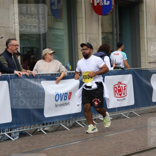 13.09.2026 - 21. swb-Marathon Bremen Strokosch-Dieckow http://msf.ph/oto/10353848 13.09.2026 11:15:19 Ziel 10572, 10900, 11307, 11504, 11778, 11897, 12137, 10325, 10605, 10606, 11424, 11694, 11810, 11990, 12110, 12333 meine-sportfotos.de
