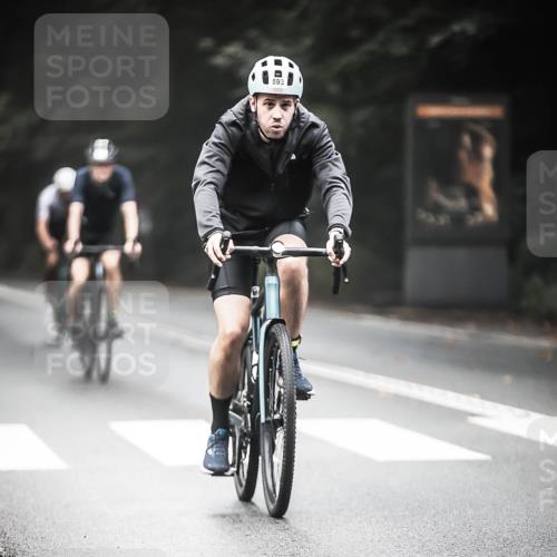 13.09.2026 - Stadtparktriathlon H.Heesch http://msf.ph/oto/10353861 13.09.2026 11:09:08 Radfahren 593, 616, 625, 671 meine-sportfotos.de