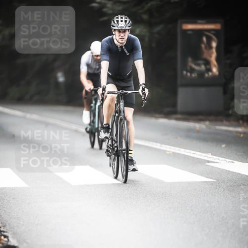 13.09.2026 - Stadtparktriathlon H.Heesch http://msf.ph/oto/10353886 13.09.2026 11:09:09 Radfahren 593, 616, 625, 671 meine-sportfotos.de