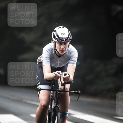 13.09.2026 - Stadtparktriathlon H.Heesch http://msf.ph/oto/10353913 13.09.2026 09:31:20 Radfahren 100, 151, 152, 190 meine-sportfotos.de