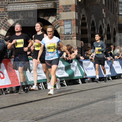 13.09.2026 - 21. swb-Marathon Bremen Strokosch-Dieckow http://msf.ph/oto/10353950 13.09.2026 10:55:49 Ziel 10203, 10256, 10297, 10379, 10529, 10725, 10788, 10881, 11377, 11414, 11557, 11748, 11862, 11941, 11975, 11977, 12030, 12150, 12218, 12258, 12348, 10298, 10690, 10703, 11790, 11972, 12061, 12143, 12484, 13565 meine-sportfotos.de