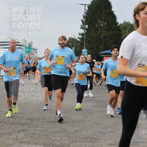 13.09.2026 - Kiel Lauf Andreas Tolksdorf http://msf.ph/oto/10353956 13.09.2026 09:57:25 Kiellinie 1, 39, 84, 12490, 38, 7224, 9627, 8758, 1, 3 meine-sportfotos.de