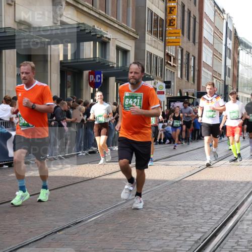 13.09.2026 - 21. swb-Marathon Bremen Strokosch-Dieckow http://msf.ph/oto/10353966 13.09.2026 13:33:09 Ziel 831, 930, 1124, 2283, 2960, 2980, 3562, 4052, 4219, 4243, 4260, 4492, 4536, 4543, 4565, 5040, 5560, 5660, 5726, 5790, 5861, 5862, 5914, 6256, 6421, 6538, 6597, 6614, 6777, 6844, 6882, 6915, 6997, 7145, 7421, 7467, 7523, 7633, 7789, 7863, 8093, 8177, 8501, 8599, 8602, 8691, 9206, 9508, 9616, 9856, 9883, 10114, 13078, 13084, 891, 1532, 2393, 2440, 2638, 2818, 2959, 3167, 3404, 3710, 3773, 3902, 4194, 4233, 4260, 4408, 4659, 5090, 5191, 5324 meine-sportfotos.de
