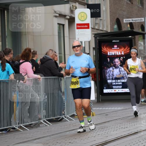 13.09.2026 - 21. swb-Marathon Bremen Strokosch-Dieckow http://msf.ph/oto/10353977 13.09.2026 11:15:24 Ziel 10572, 10900, 11307, 11504, 11778, 11897, 11940, 12137, 10325, 10606, 11424, 11694, 11810, 11990, 12110 meine-sportfotos.de