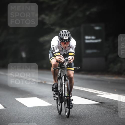 13.09.2026 - Stadtparktriathlon H.Heesch http://msf.ph/oto/10353981 13.09.2026 09:31:32 Radfahren 83, 94 meine-sportfotos.de