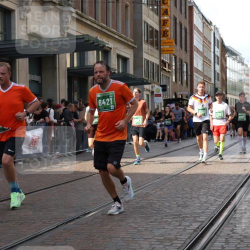 13.09.2026 - 21. swb-Marathon Bremen Strokosch-Dieckow http://msf.ph/oto/10353984 13.09.2026 13:33:10 Ziel 831, 930, 1124, 2283, 2960, 2980, 3201, 3562, 4052, 4219, 4243, 4492, 4536, 4543, 4565, 5040, 5560, 5660, 5726, 5790, 5861, 5862, 5914, 6256, 6421, 6538, 6597, 6614, 6777, 6844, 6882, 6915, 6997, 7145, 7421, 7467, 7523, 7633, 7652, 7789, 7863, 8093, 8177, 8501, 8599, 8602, 8691, 9206, 9508, 9616, 9856, 9883, 10114, 13078, 13084, 891, 1532, 2393, 2440, 2638, 2818, 2959, 3167, 3404, 3710, 3773, 3902, 4194, 4233, 4260, 4408, 4659, 5090, 5191, 5324 meine-sportfotos.de