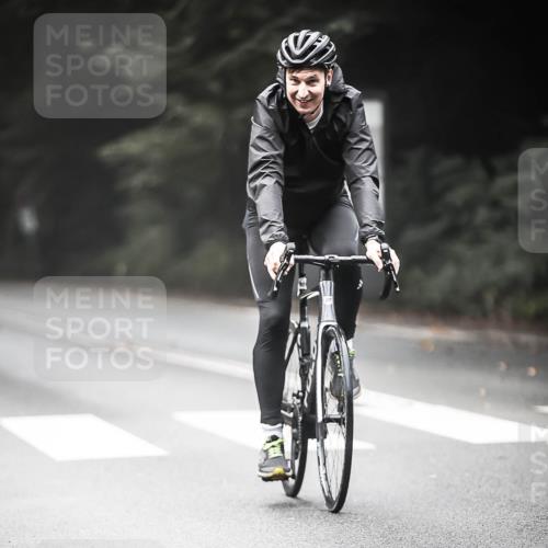 13.09.2026 - Stadtparktriathlon H.Heesch http://msf.ph/oto/10354001 13.09.2026 11:09:23 Radfahren 275, 497, 531, 640, 1797 meine-sportfotos.de