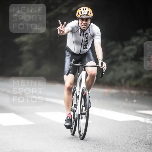 13.09.2026 - Stadtparktriathlon H.Heesch http://msf.ph/oto/10354042 13.09.2026 11:09:28 Radfahren 531, 647, 657, 1797 meine-sportfotos.de