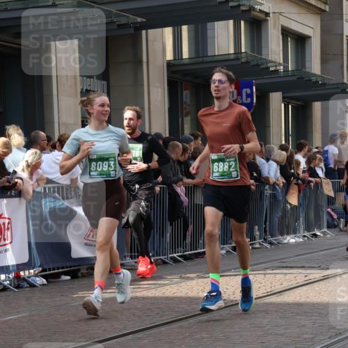 13.09.2026 - 21. swb-Marathon Bremen Strokosch-Dieckow http://msf.ph/oto/10354056 13.09.2026 13:33:11 Ziel 831, 930, 1124, 2283, 2872, 2960, 2980, 3201, 3562, 4052, 4219, 4243, 4492, 4536, 4543, 4565, 5040, 5560, 5660, 5726, 5790, 5861, 5862, 5914, 6256, 6421, 6538, 6597, 6614, 6777, 6844, 6882, 6915, 6997, 7145, 7421, 7523, 7633, 7652, 7789, 7863, 8093, 8177, 8501, 8599, 8602, 8691, 9206, 9390, 9508, 9616, 9856, 9883, 10114, 13078, 13084, 891, 1532, 2393, 2440, 2638, 2818, 2959, 3167, 3404, 3710, 3773, 3902, 4194, 4233, 4260, 4408, 4659, 5090, 5191, 5324 meine-sportfotos.de