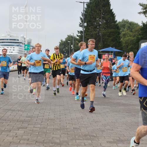 13.09.2026 - Kiel Lauf Andreas Tolksdorf http://msf.ph/oto/10354059 13.09.2026 09:57:34 Kiellinie 1496, 4196, 8536 meine-sportfotos.de