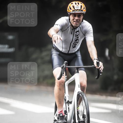 13.09.2026 - Stadtparktriathlon H.Heesch http://msf.ph/oto/10354061 13.09.2026 11:09:29 Radfahren 531, 647, 657, 1797 meine-sportfotos.de