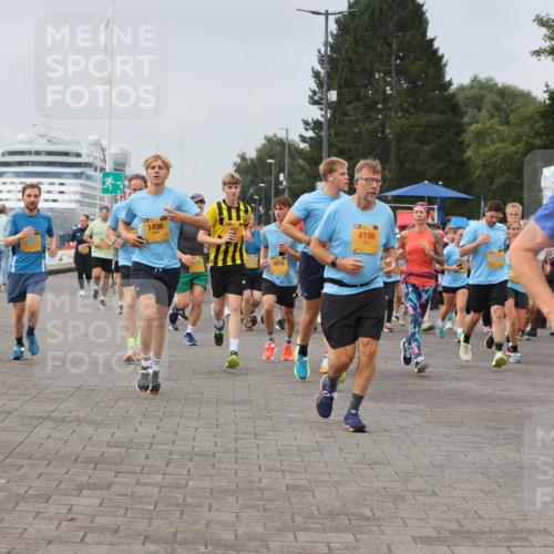 13.09.2026 - Kiel Lauf Andreas Tolksdorf http://msf.ph/oto/10354062 13.09.2026 09:57:35 Kiellinie 1496, 5816, 4196, 8536 meine-sportfotos.de