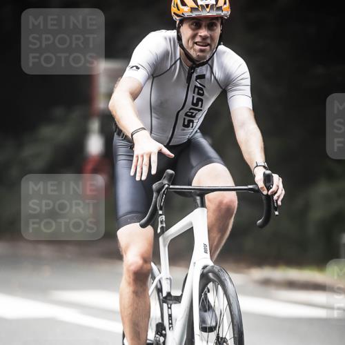 13.09.2026 - Stadtparktriathlon H.Heesch http://msf.ph/oto/10354064 13.09.2026 11:09:29 Radfahren 531, 647, 657, 1797 meine-sportfotos.de