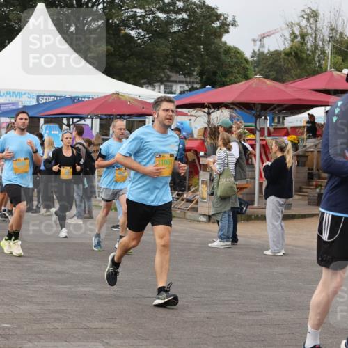 13.09.2026 - Kiel Lauf Andreas Tolksdorf http://msf.ph/oto/10354133 13.09.2026 09:57:36 Kiellinie 38, 4196, 1, 3, 11067 meine-sportfotos.de