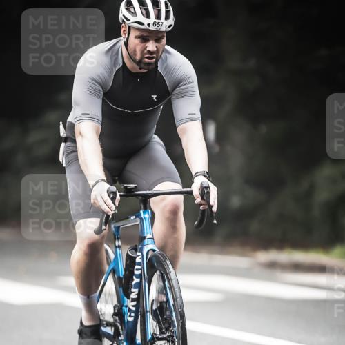 13.09.2026 - Stadtparktriathlon H.Heesch http://msf.ph/oto/10354135 13.09.2026 11:09:34 Radfahren 487, 531, 647, 657, 708, 1798 meine-sportfotos.de