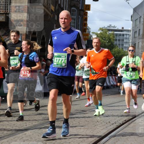 13.09.2026 - 21. swb-Marathon Bremen Strokosch-Dieckow http://msf.ph/oto/10354153 13.09.2026 13:33:23 Ziel 891, 1532, 2393, 2440, 2638, 2818, 2959, 3167, 3404, 3710, 3773, 4194, 4408, 4659, 5090, 5191, 5324, 5395, 5410, 5706, 5749, 5981, 6018, 6941, 7756, 7788, 7830, 8061, 9269, 9292, 9406, 9745, 9829, 10048, 13019, 13028, 13039, 13092, 13093, 13101, 13146, 13164, 13247, 930, 2960, 3562, 4052, 4219, 4543, 5560, 5660, 5726, 6256, 6538, 6597, 6844, 6882, 6997, 7523, 7633, 7863, 8093, 8177, 8501, 8599, 8602, 8691, 9206, 9508, 10114, 13078 meine-sportfotos.de