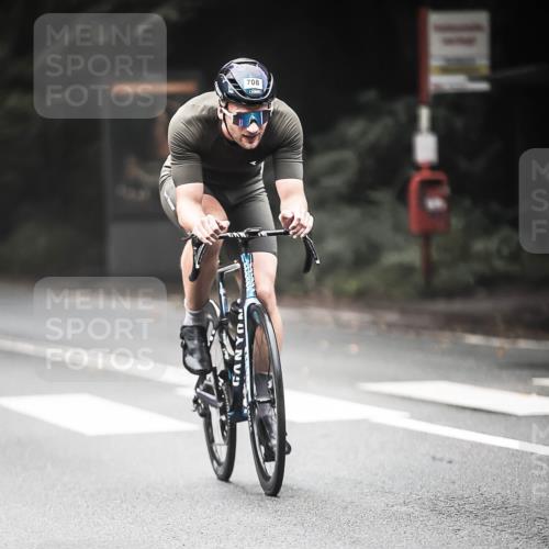 13.09.2026 - Stadtparktriathlon H.Heesch http://msf.ph/oto/10354154 13.09.2026 11:09:36 Radfahren 487, 647, 657, 708, 1798 meine-sportfotos.de