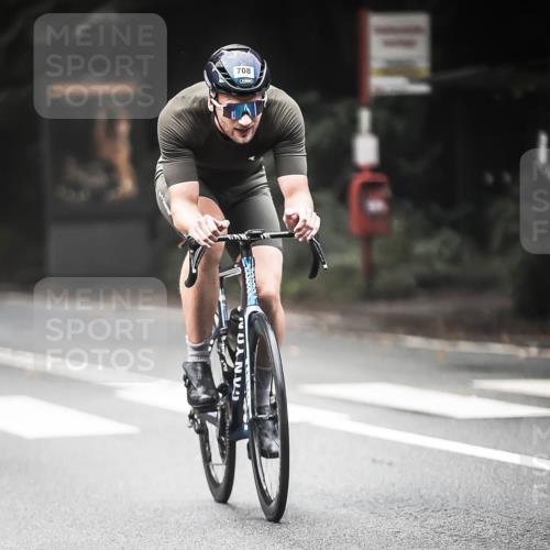 13.09.2026 - Stadtparktriathlon H.Heesch http://msf.ph/oto/10354159 13.09.2026 11:09:36 Radfahren 487, 647, 657, 708, 1798 meine-sportfotos.de
