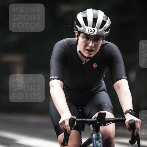 13.09.2026 - Stadtparktriathlon H.Heesch http://msf.ph/oto/10354187 13.09.2026 09:32:07 Radfahren 159, 164, 173 meine-sportfotos.de