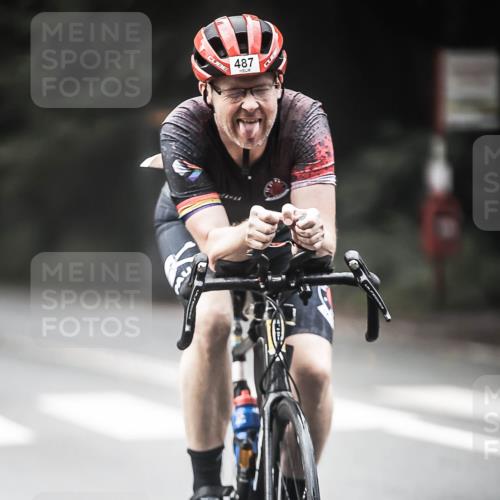 13.09.2026 - Stadtparktriathlon H.Heesch http://msf.ph/oto/10354201 13.09.2026 11:09:38 Radfahren 487, 647, 657, 708, 1798 meine-sportfotos.de