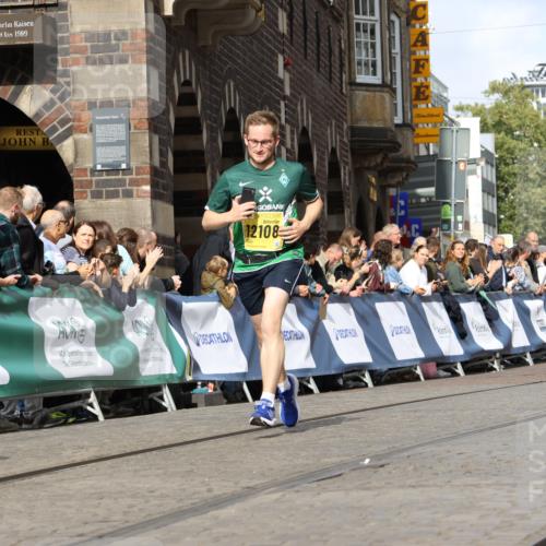 13.09.2026 - 21. swb-Marathon Bremen Strokosch-Dieckow http://msf.ph/oto/10354230 13.09.2026 10:55:56 Ziel 10203, 10243, 10256, 10297, 10379, 10423, 10529, 10550, 10788, 10809, 10881, 10952, 11377, 11414, 11510, 11557, 11748, 11862, 11941, 11975, 11977, 12030, 12125, 12150, 12188, 12348, 10246, 10298, 10365, 10690, 10949, 10957, 10960, 11219, 11782, 11790, 11972, 12061, 12476, 13565 meine-sportfotos.de