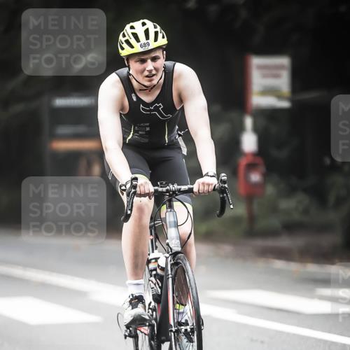 13.09.2026 - Stadtparktriathlon H.Heesch http://msf.ph/oto/10354238 13.09.2026 11:09:40 Radfahren 487, 657, 703, 708, 1798 meine-sportfotos.de