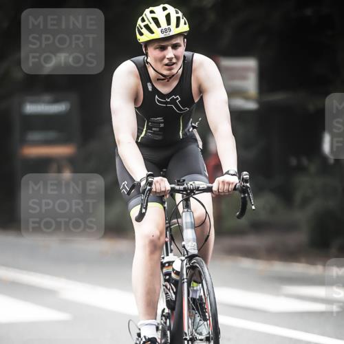 13.09.2026 - Stadtparktriathlon H.Heesch http://msf.ph/oto/10354242 13.09.2026 11:09:40 Radfahren 487, 657, 703, 708, 1798 meine-sportfotos.de