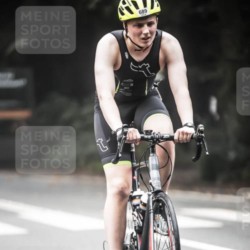 13.09.2026 - Stadtparktriathlon H.Heesch http://msf.ph/oto/10354245 13.09.2026 11:09:40 Radfahren 487, 657, 703, 708, 1798 meine-sportfotos.de