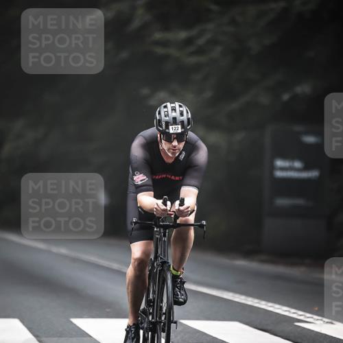 13.09.2026 - Stadtparktriathlon H.Heesch http://msf.ph/oto/10354252 13.09.2026 09:32:41 Radfahren 122, 148 meine-sportfotos.de