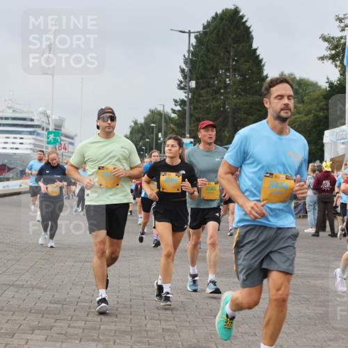 13.09.2026 - Kiel Lauf Andreas Tolksdorf http://msf.ph/oto/10354260 13.09.2026 09:57:41 Kiellinie 13, 4, 39, 3474, 3565 meine-sportfotos.de